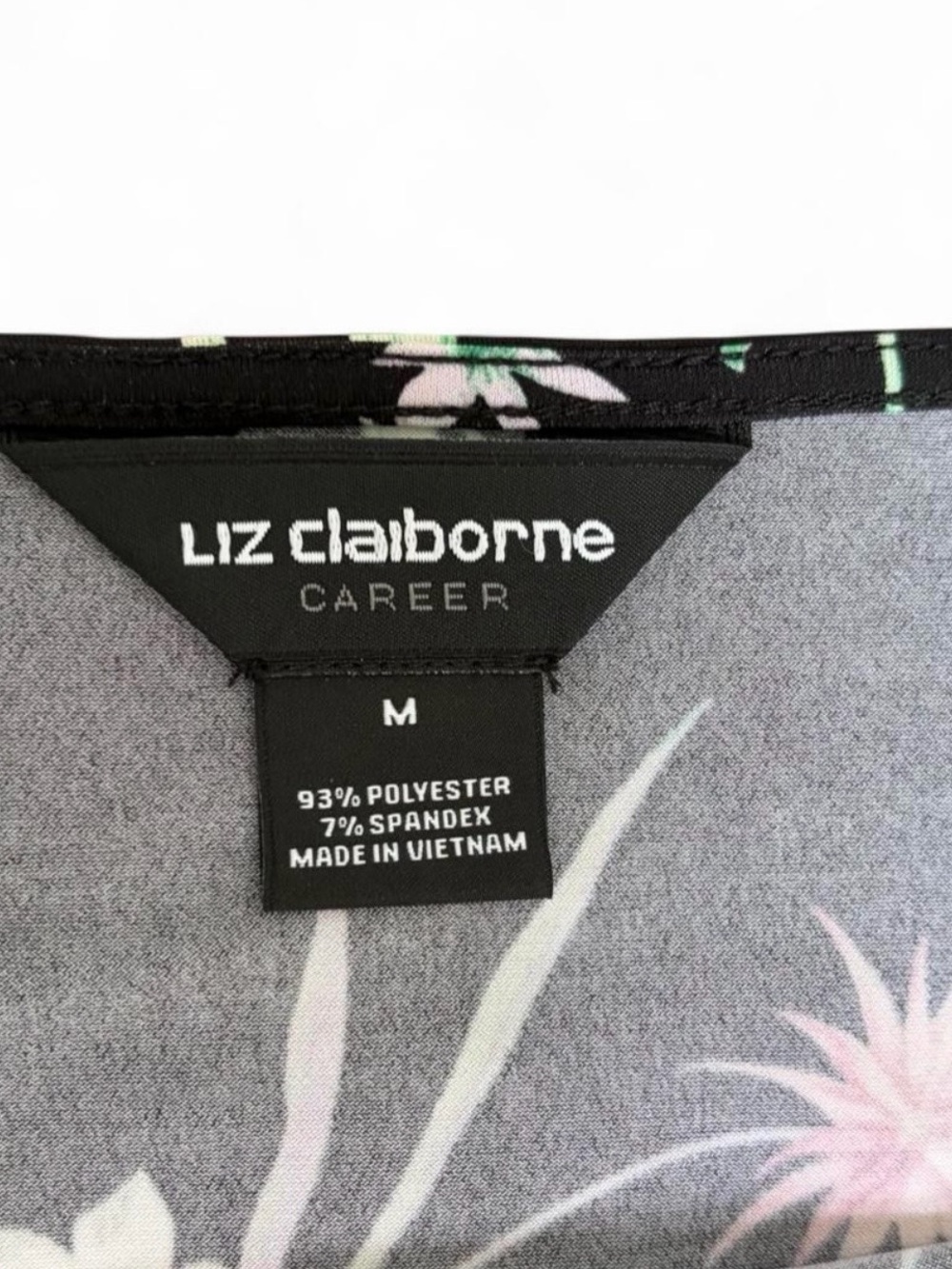 Liz Claiborne Career women’s lightweight black dress with florals. Sz. Medium. - Picture 3 of 5